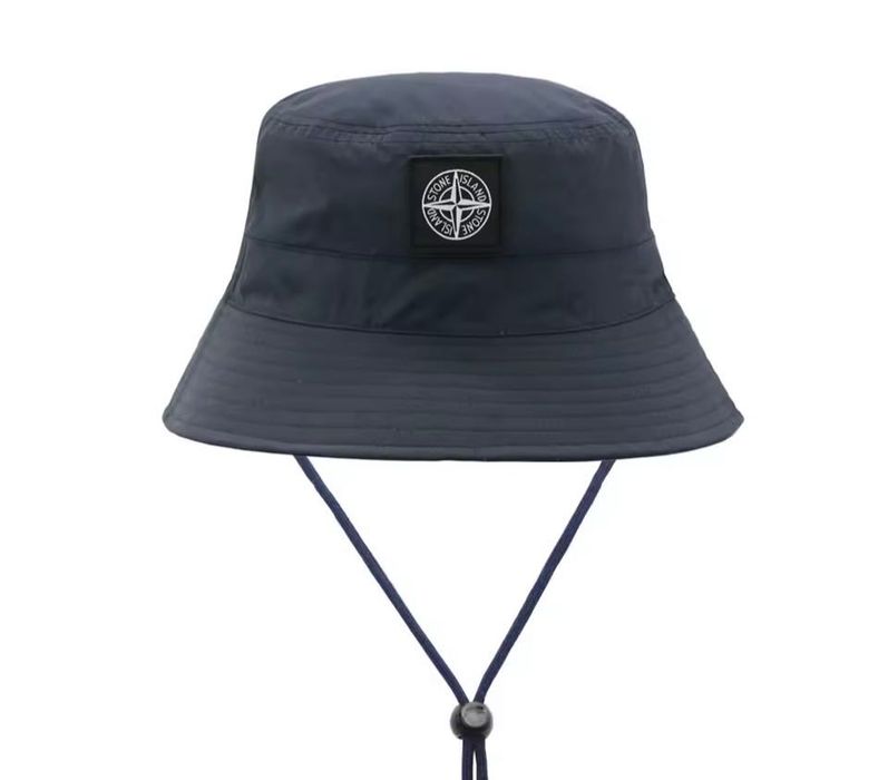 Stone Island шапки