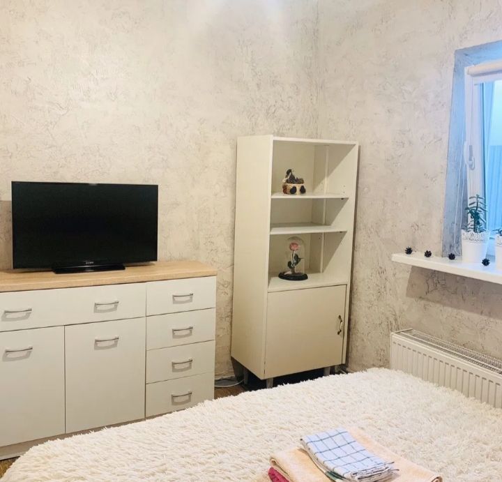 Сарыарка 11-Кенесары,  2ч 2000