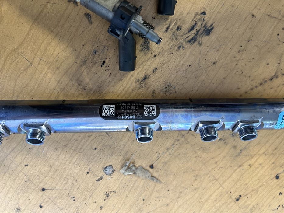 Помпа (гнп)  и рейл  БМВ 530д 245коня BMW 530d 245hp gnp duzi reil