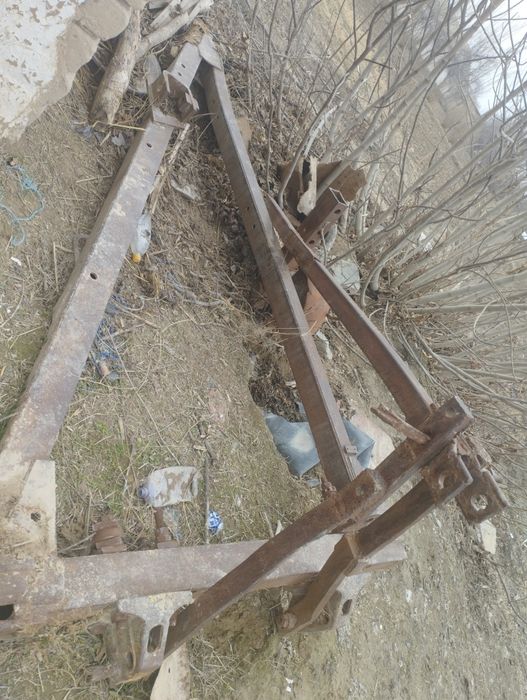 Plug ramasi srochna sotiladi