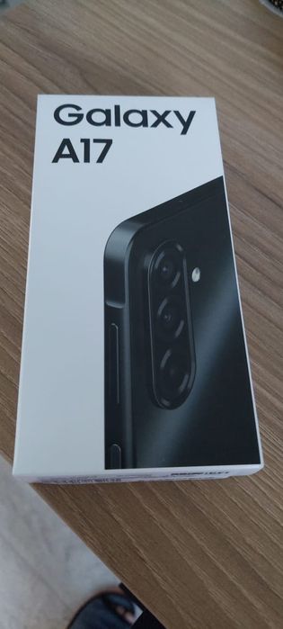 Продам самсунг а 17