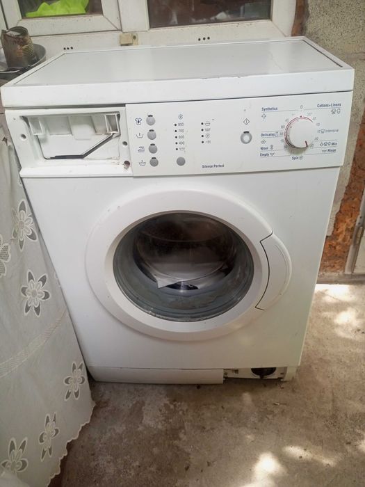 Продам б/у стиральную машину Bosch