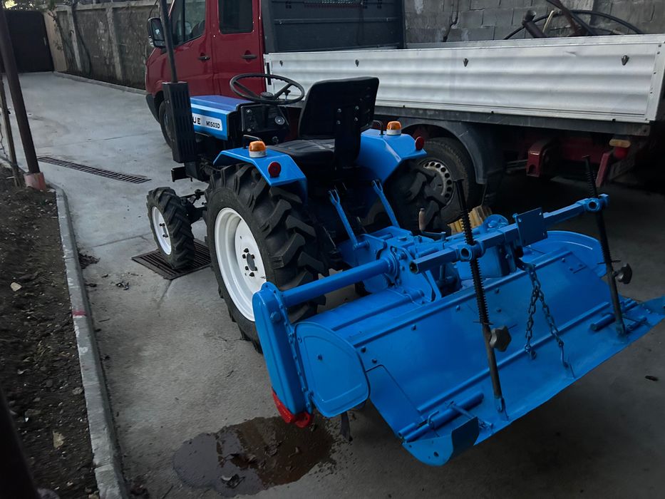 Малогабаритен трактор