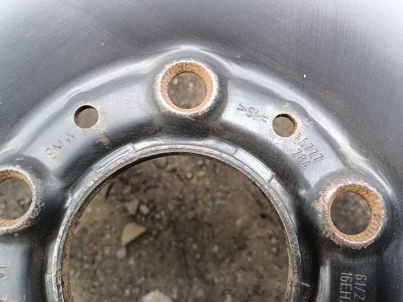 Продам оригинальные металлические диски на BMW 3