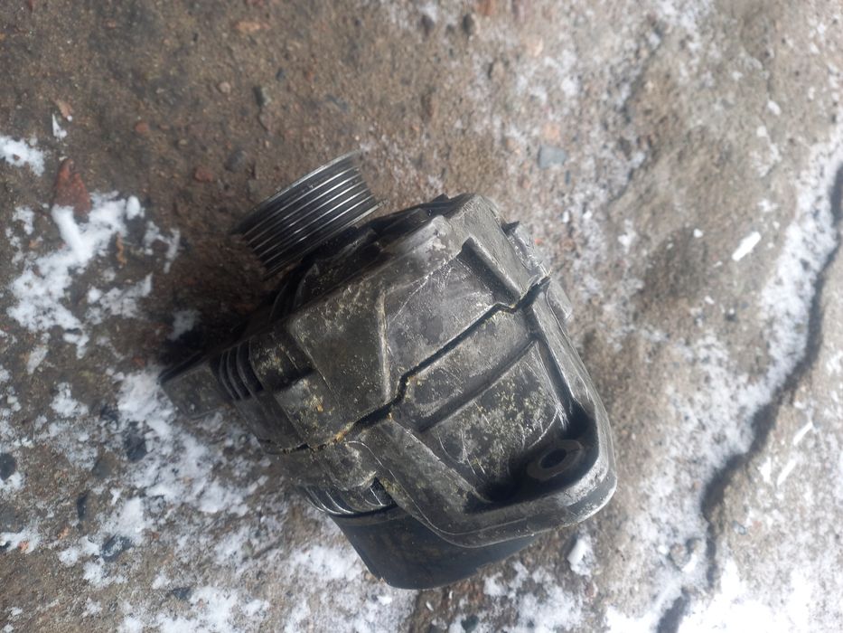 Генератор Ауди с4