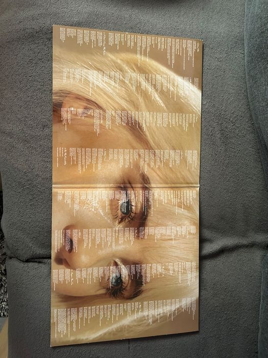 Vând album vinil  , HTE Billie Eilish