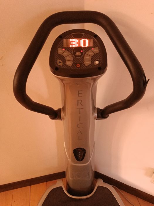 Vând Platforma vibratoare fitness - HIGH POWER VERTICAL 100