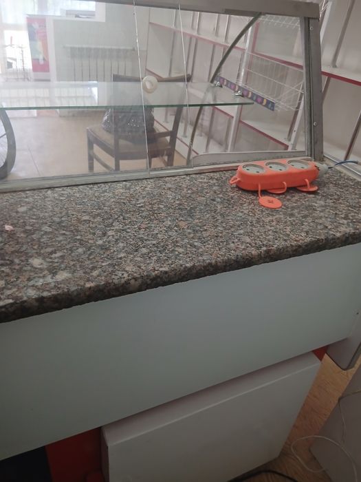 Прилавка Ветрина холодильник продаётся