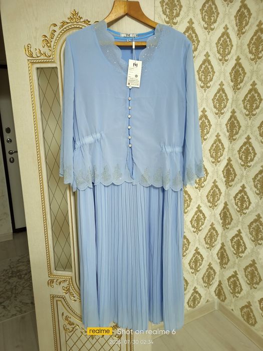 Продам платье новое