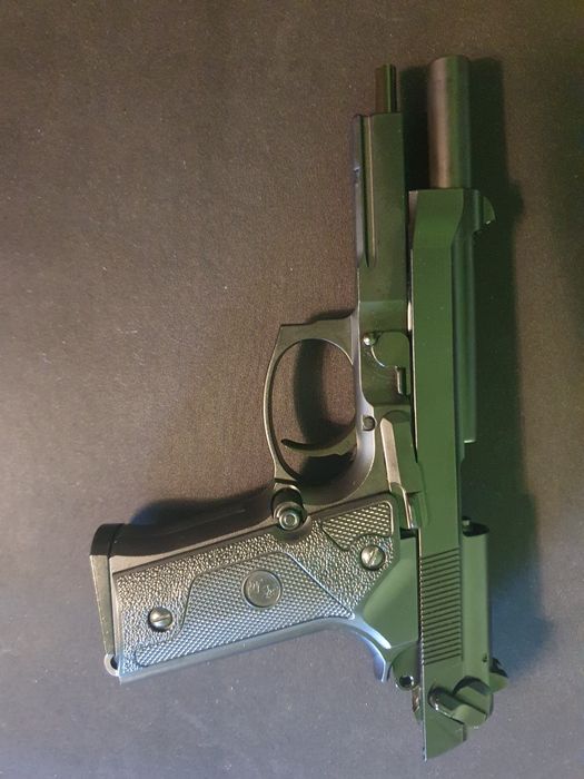 Beretta M9 BLOWBACK green gas