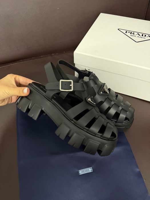 Сандали Prada 37