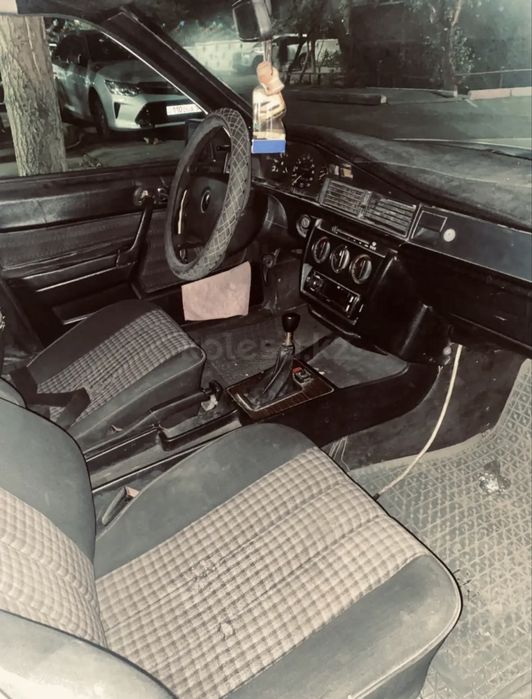 Mersedes benz 190