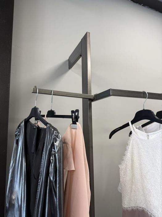 Vand Rafturi / Suport haine / imbracaminte magazin