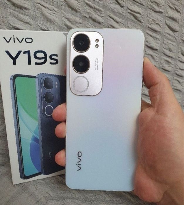 Vivo Y19S 12/128GB Silver Igravoy Original Karobka Holati Yaxshi Zor