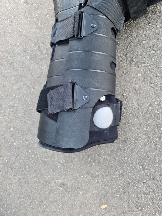 Orteza tip cizma Donjoy marimea L 43-47