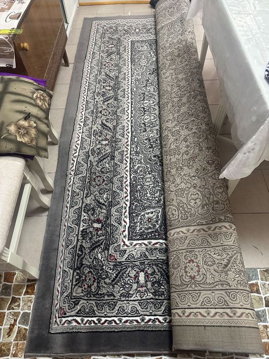 Ковер, в хорошем состоянии, после клининга. Размер 3м на 5м