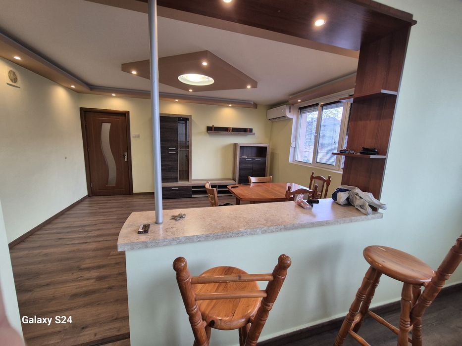 Дава се под наем Тристаен апартамент в Варна, Младост 1 - 100 кв.м за 698.19 € - Снимка #4