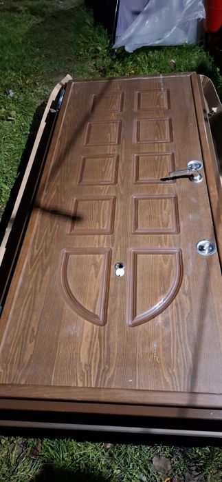 Usa interior metalica