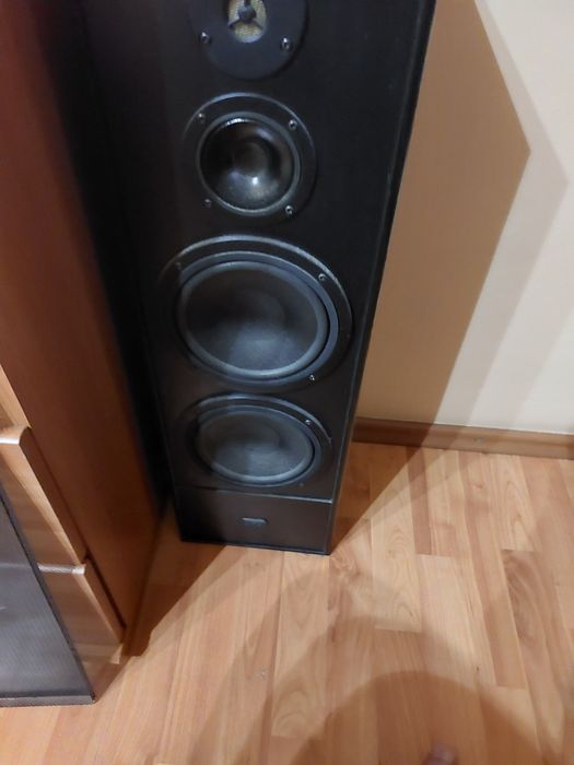 Vind boxe tip coloane