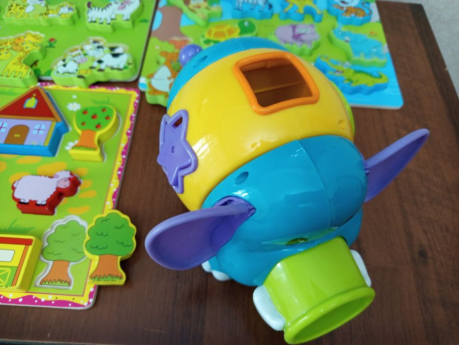 Продам развивающие игрушки