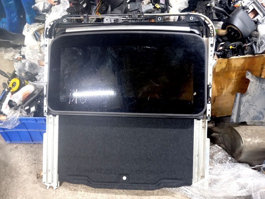 Люк Toyota Camry 40