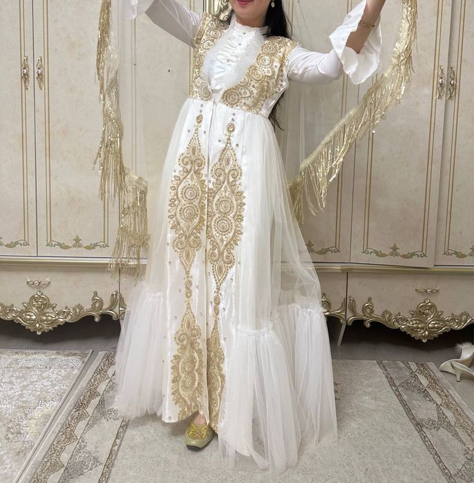 Kelinlik ansambli sotiladi