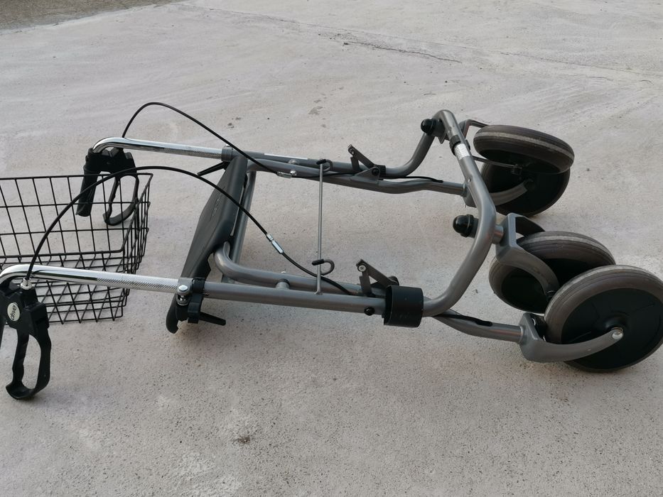 Cadru mobil cu suprafață de sprijin