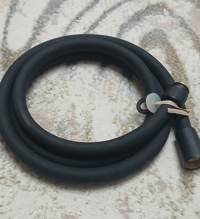 Furtun de dus negru 1,5 m