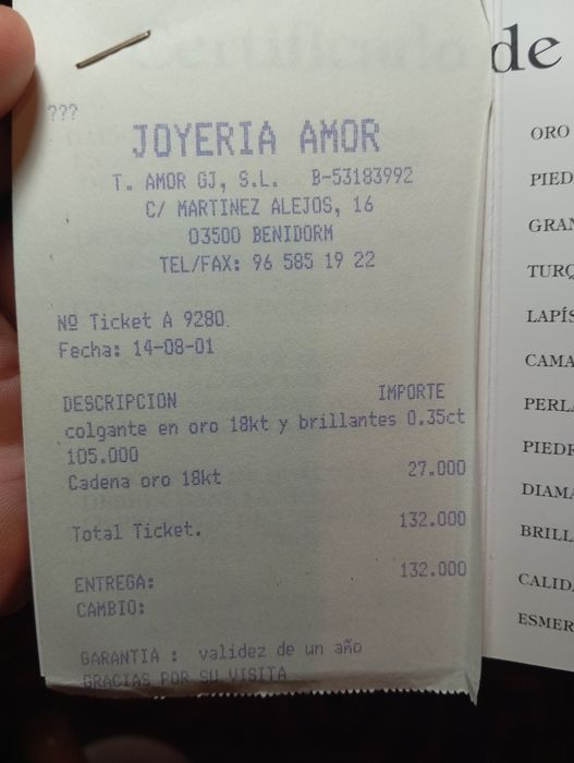 златен кръс с брилянти