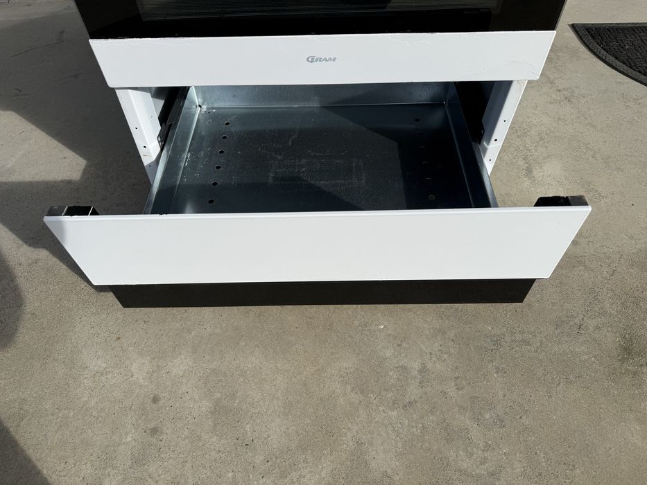 Печка с керамичен плот Gram