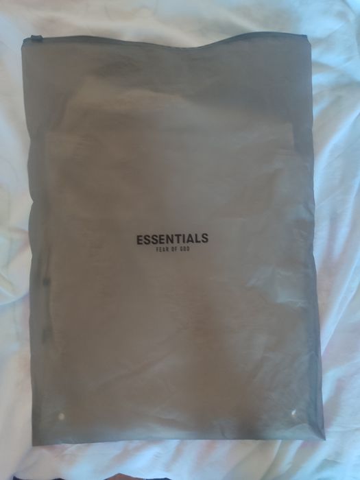 Тениска на ESSENTIALS