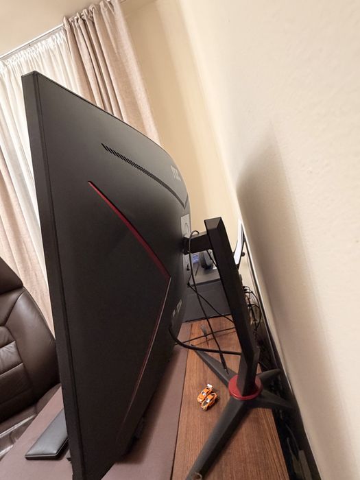 Vand monitor acer Curbat