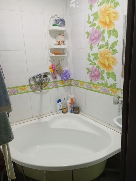 Qoraqamish 3 xonali uy sotiladi