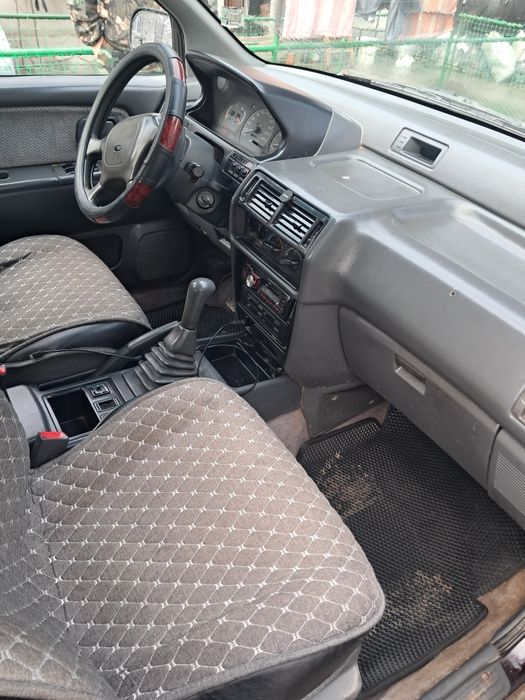 Продаётся 7ми местная  машина