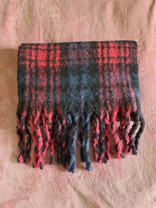 Зимен вълнен ръчно плетен комплект плетена зелена шапка, шал, ръкавици