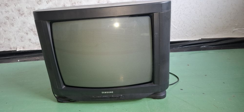 Продам ТВ Samsung