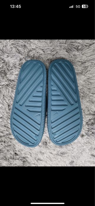 Vand slapi nike noi cu etc