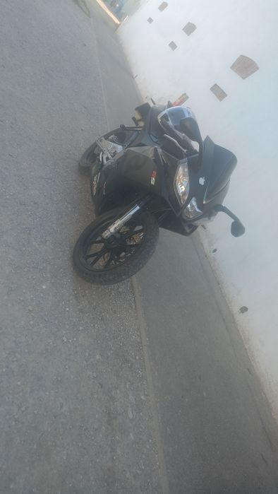 Motocicleta Aprilia Rs4 125cc