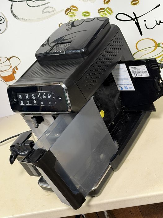 Кафемашина кафе автомат Philips EP3246  с гаранция