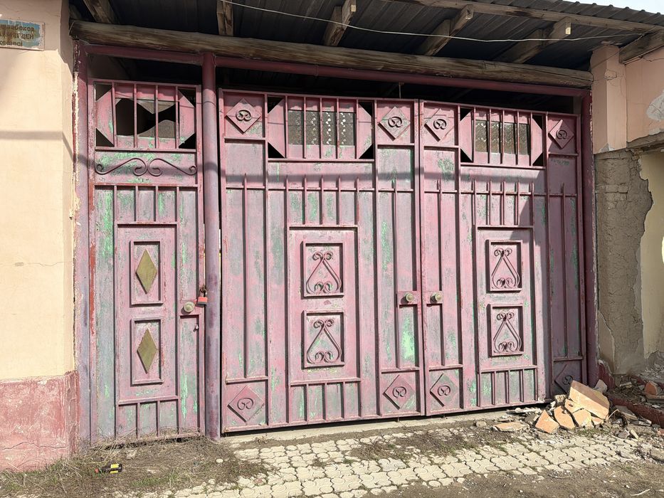 Ворота для дома б/у