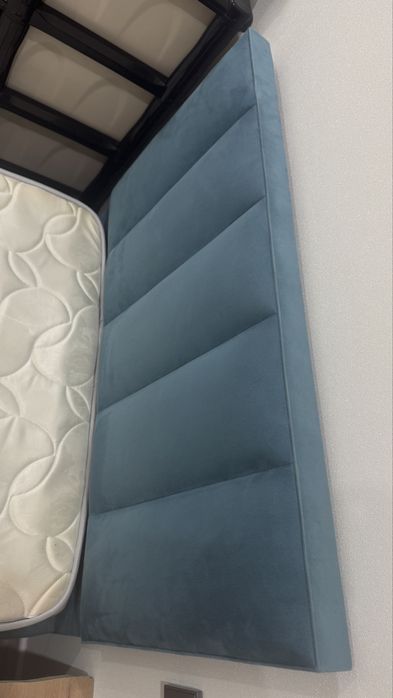 Кровать + матрас односпальная б/у