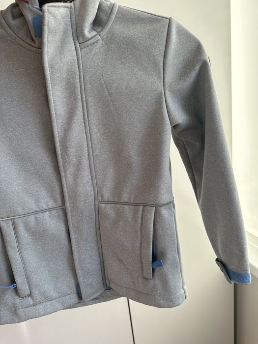 Куртка/ветровка на мальчика