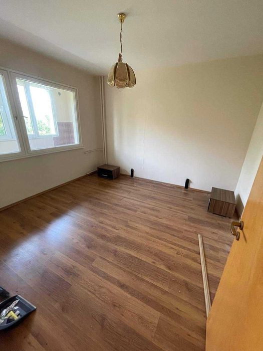 двустаен апартамент в Гео Милев