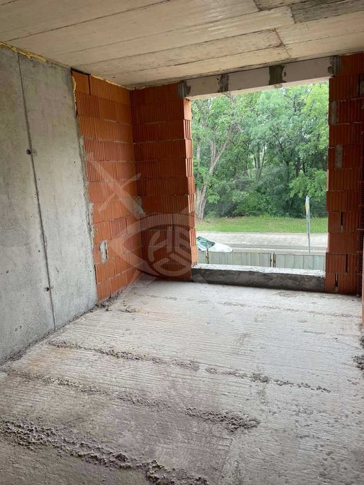 Продава се Тристаен апартамент в Пловдив, Христо Смирненски - 93 кв.м за 1375 €/кв.м - Снимка #1