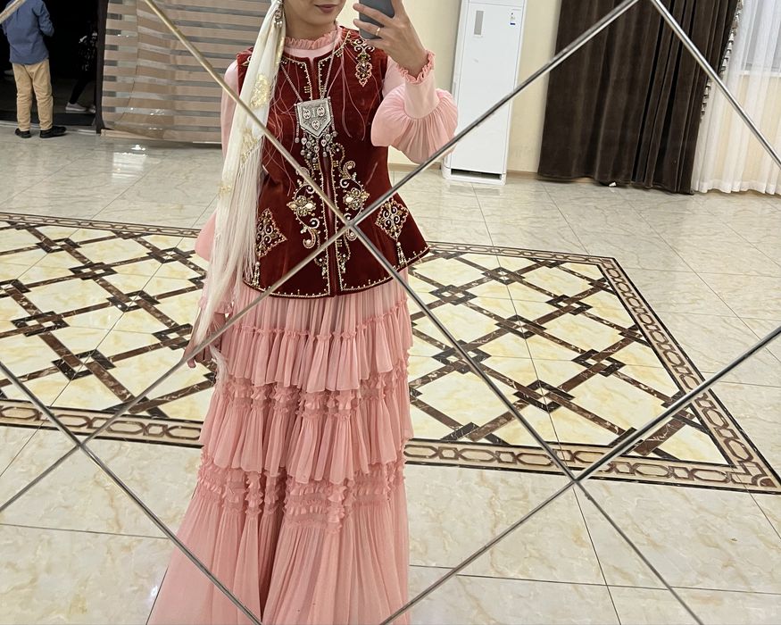 Қазақ киім сатылады