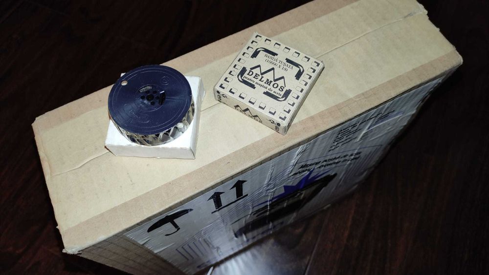 Masina de scris ROBOTRON, Cella, sigilata, din '90. Doar 400 lei!