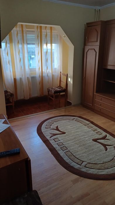 Inchiriez garsoniera