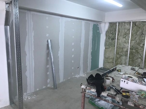 Executăm renovări și extindere case vechi