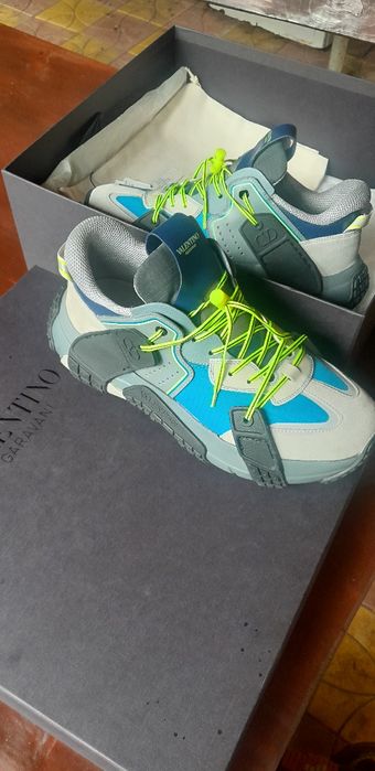 Adidasi Valentino Garavani, sneakers originali