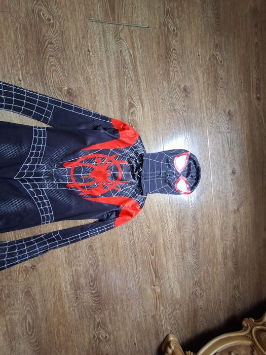 Продается костюм Человека Паука